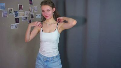 ArmindaLuhrs live cam on Cam4