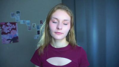 ArmindaLuhrs live cam on Cam4