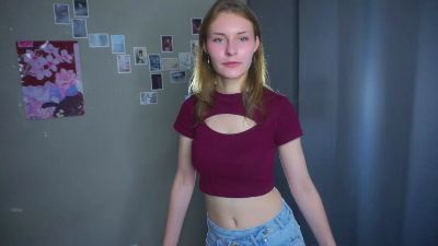 ArmindaLuhrs live cam on Cam4