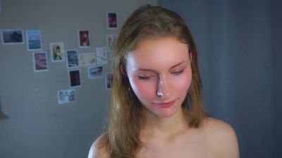 ArmindaLuhrs live cam on Cam4