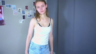 ArmindaLuhrs live cam on Cam4