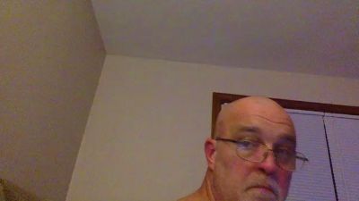 Armyguy8723 live cam on Cam4