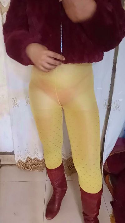 Arnah_ live cam on Cam4