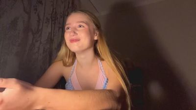 ArnetteBregon live cam on Cam4