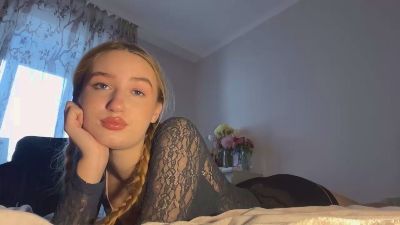 ArnetteBregon live cam on Cam4