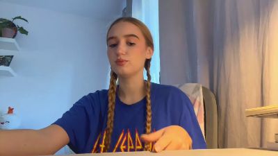 ArnetteBregon live cam on Cam4