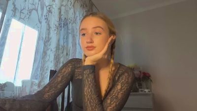 ArnetteBregon live cam on Cam4