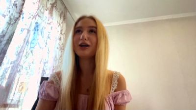 ArnetteBregon live cam on Cam4