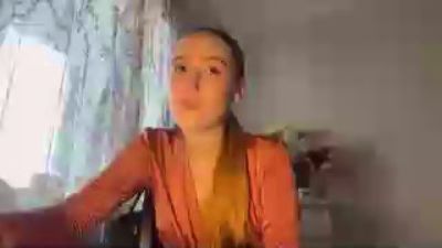 ArnetteBregon live cam on Cam4