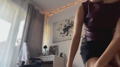 ArnetteBregon live cam on Cam4