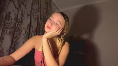 ArnetteBregon live cam on Cam4