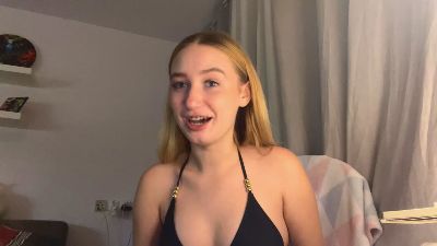 ArnetteBregon live cam on Cam4