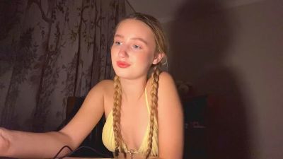 ArnetteBregon live cam on Cam4