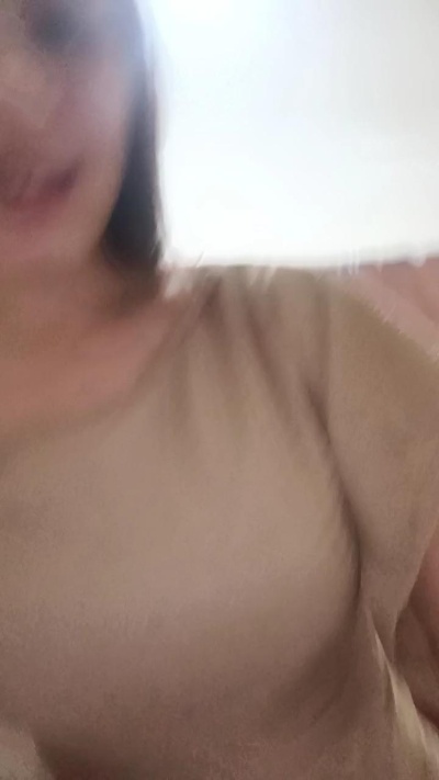 Aroaperez0 live cam on Cam4