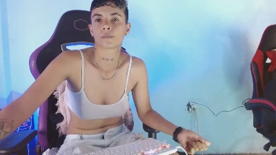 Aron739 live cam on Cam4
