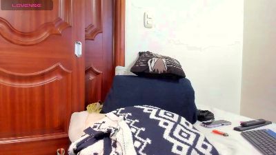 AronBaylor live cam on Cam4
