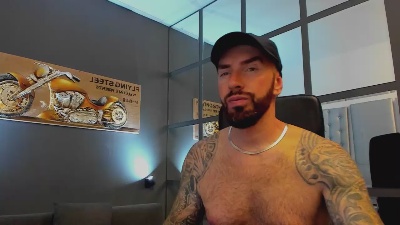AronGrant live cam on Cam4