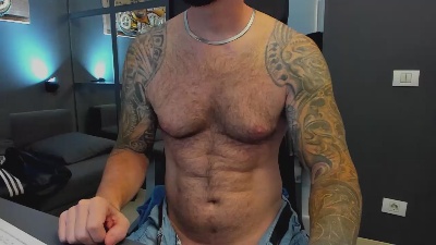 AronGrant live cam on Cam4
