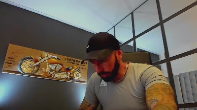 AronGrant live cam on Cam4