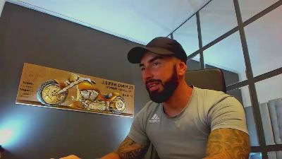 AronGrant live cam on Cam4