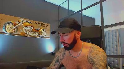 AronGrant live cam on Cam4