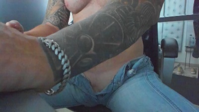 AronGrant live cam on Cam4