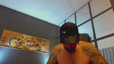 AronGrant live cam on Cam4