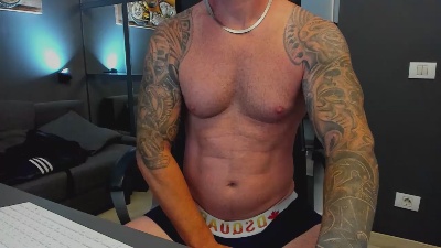 AronGrant live cam on Cam4