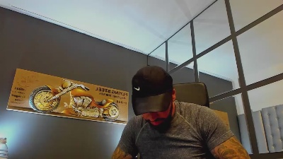 AronGrant live cam on Cam4