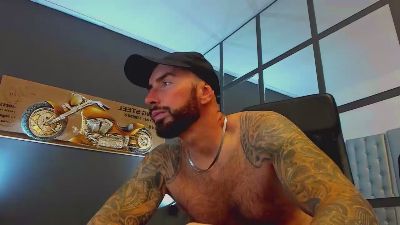 AronGrant live cam on Cam4