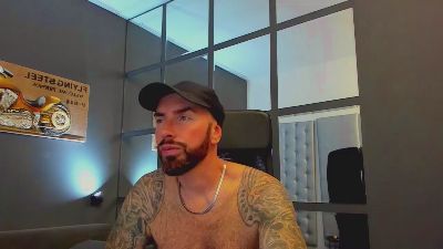 AronGrant live cam on Cam4