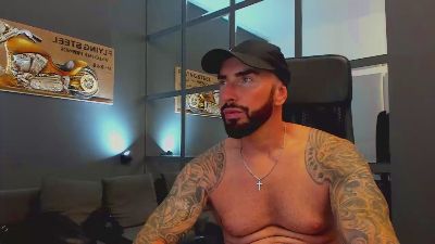 AronGrant live cam on Cam4