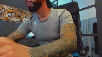 AronGrant live cam on Cam4
