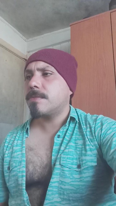 Arpad333 live cam on Cam4