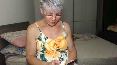 Arta33 live cam on Cam4