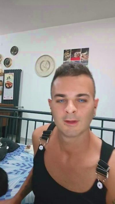 Artemisnoctis live cam on Cam4
