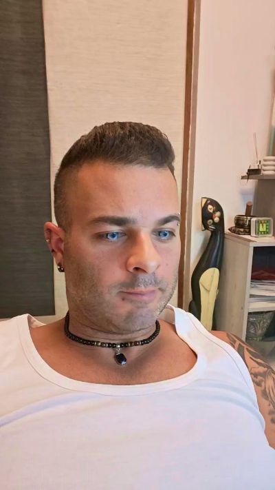 Artemisnoctis live cam on Cam4