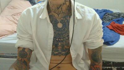 Arthurzinhocam live cam on Cam4