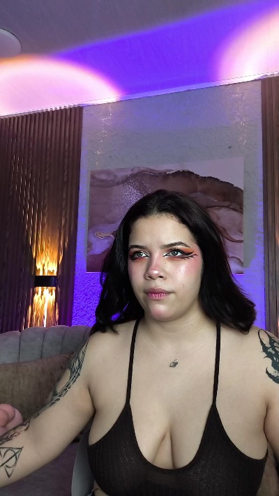 ArySubDoll live cam on Cam4