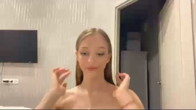 AshleaGiardini live cam on Cam4
