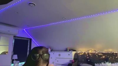 AshleaGiardini live cam on Cam4