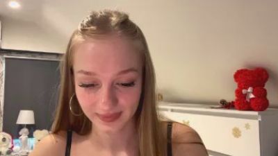 AshleaGiardini live cam on Cam4