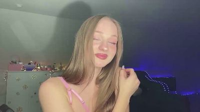 AshleaGiardini live cam on Cam4