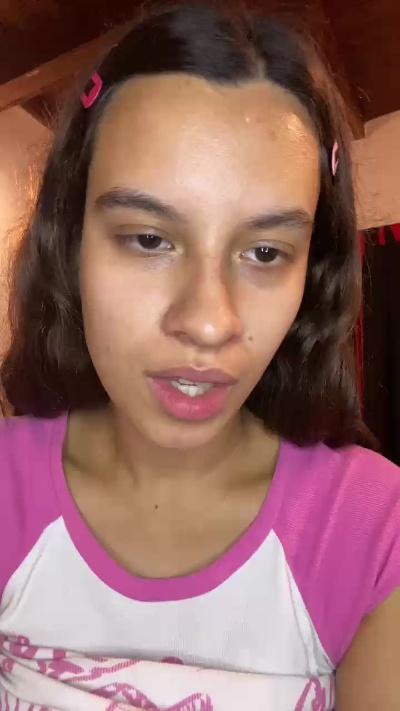 Ashleykitty00 live cam on Cam4