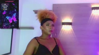 AshleysofiaXXX live cam on Cam4