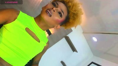 AshleysofiaXXX live cam on Cam4