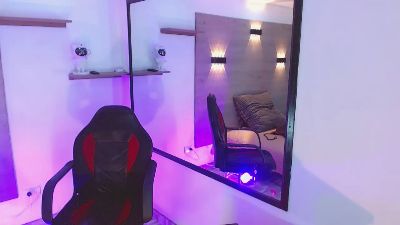 AshleysofiaXXX live cam on Cam4