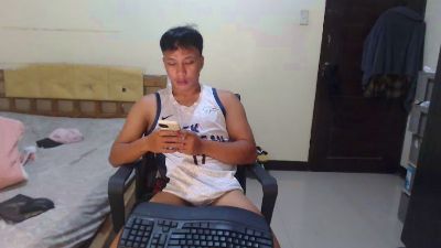 AsiaLarryren live cam on Cam4