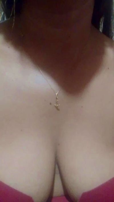 Asianbride85 live cam on Cam4