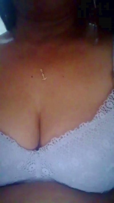 Asianbride85 live cam on Cam4